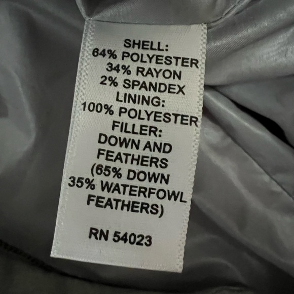 Banana Republic Down Puffer Vest - Women's Medium - Picture 4 of 6